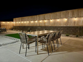 Spacious new house in Folsom Ranch 4BD and 3BA with backyard and BBQ grill